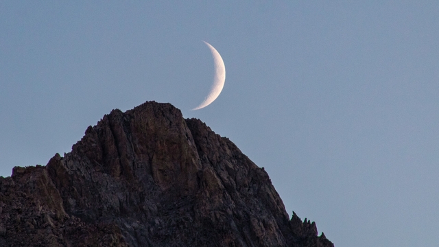Lune au sommet 2024-08-08
